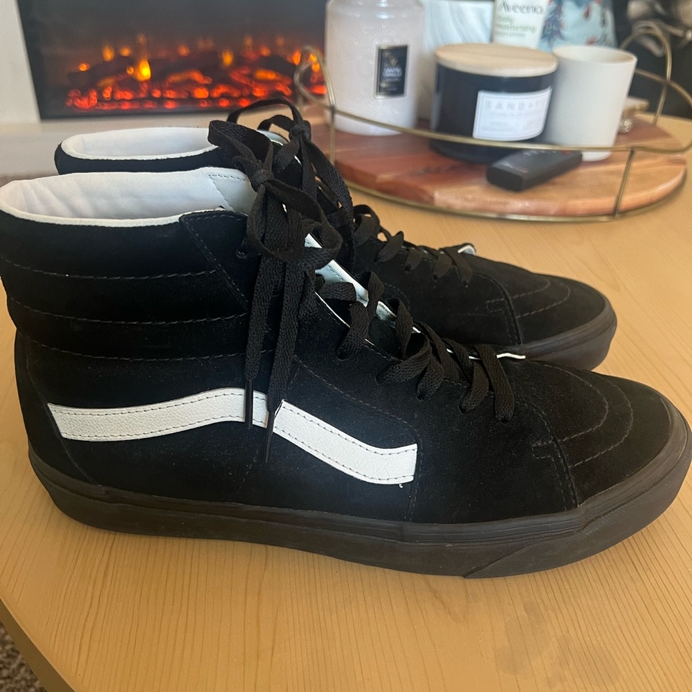 Vans Suede Black and White Old Skool High-Tops size 10.5